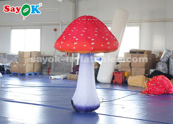 Des champignons gonflables géants en tissu d'Oxford pour la décoration de scène