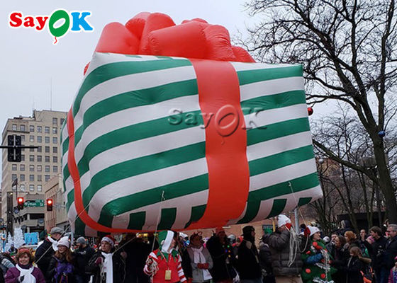 Boîte à cadeaux de Noël gonflable en tissu d'Oxford Ballon de défilé à l'hélium
