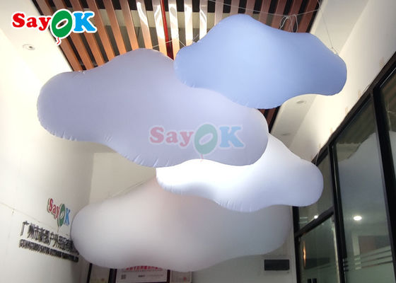 Éclairage LED sur le nuage gonflable personnalisé pour la décoration de club pavillon gonflable au festival de musique